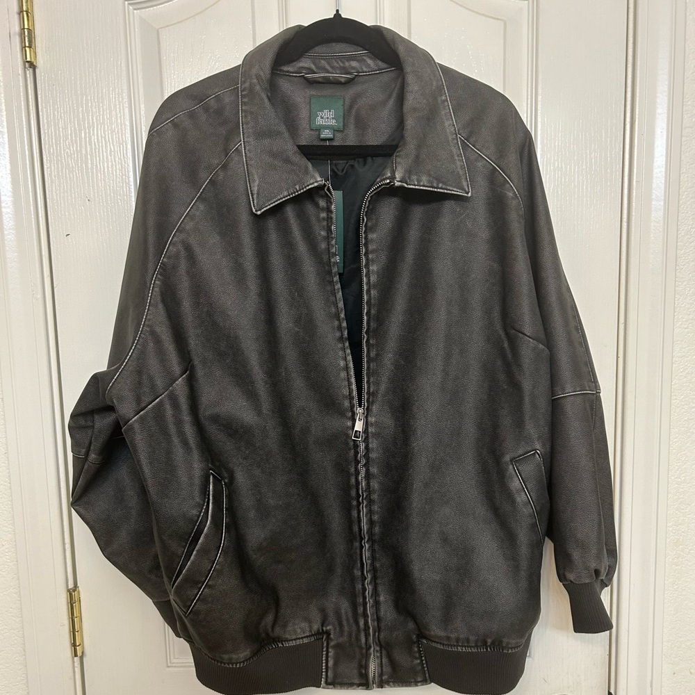NWT Wild Fable distressed faux leather bomber jacket XXL